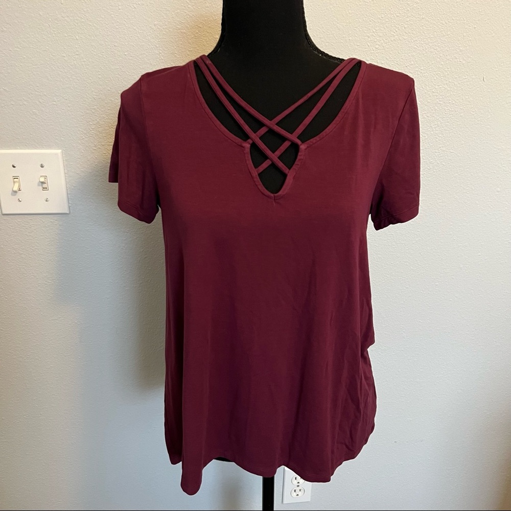 American Eagle short sleeve shirt